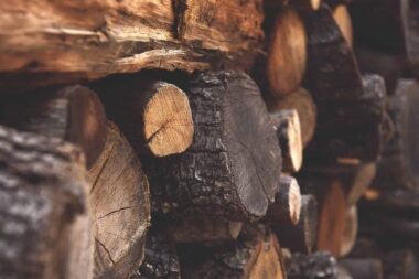Are you looking to use wooden features in your fitted kitchen
