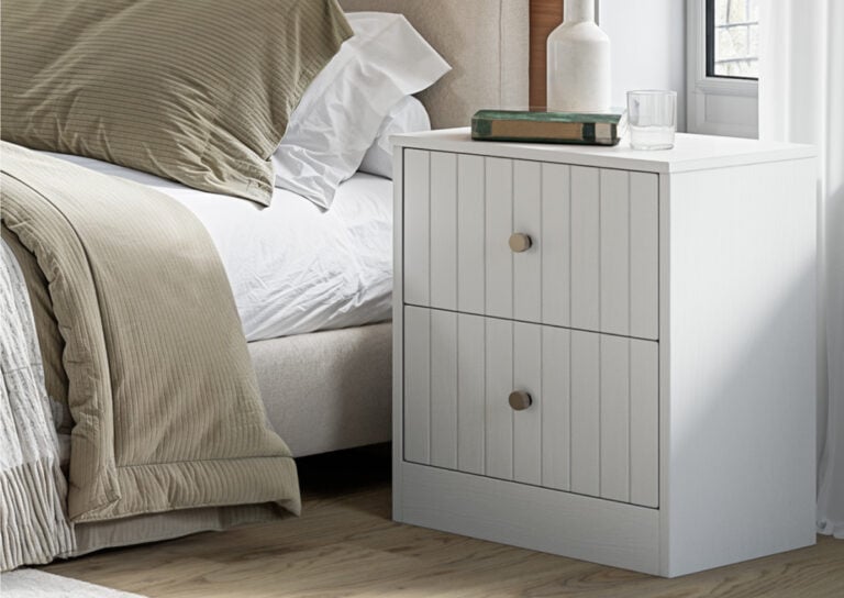 seville white grain close up 4